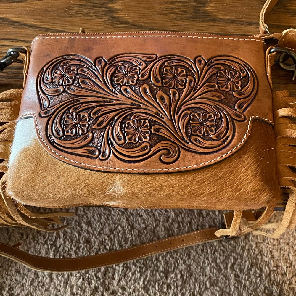 American Darling small crossbody. ADBG1049 $123.00 new. Carried three days